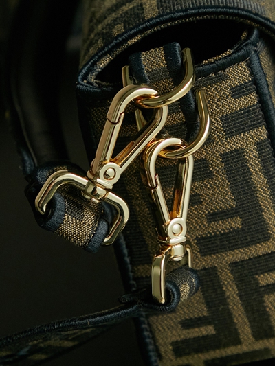 フェンディバッグ素材ディテール